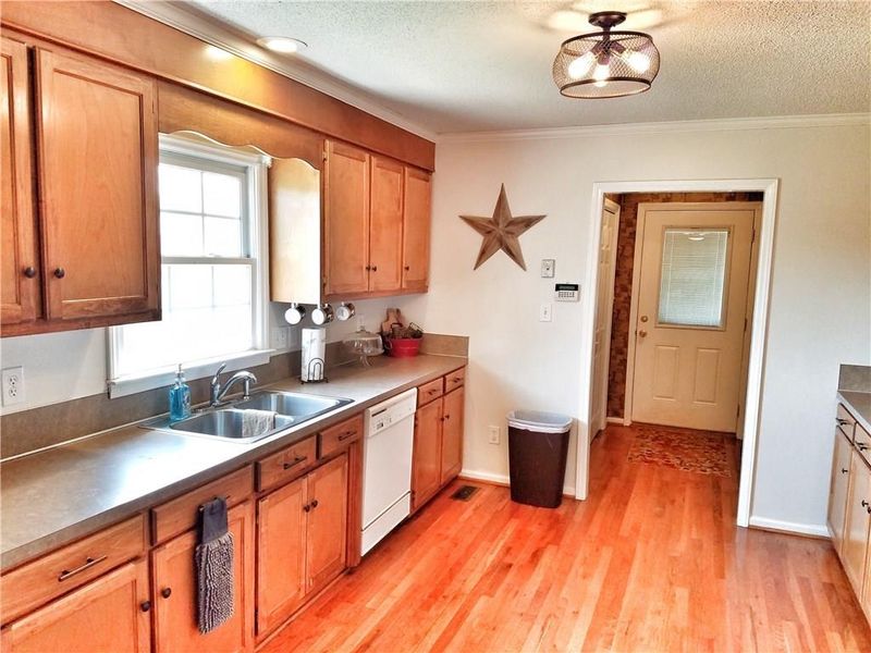 2991 W Nc 150 Hw, Crouse, NC 28033