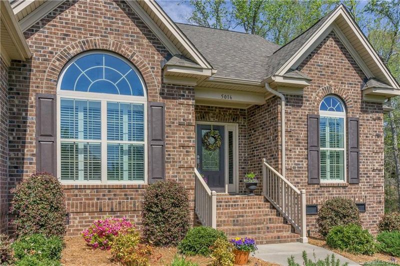 5016 Butler Ct, Wesley Chapel, NC 28110
