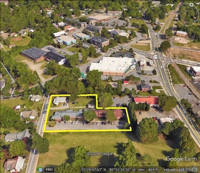 19612 Oak St, Cornelius, NC 28031