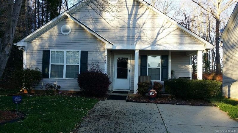 9528 Dewey Dr, Charlotte, NC 28214