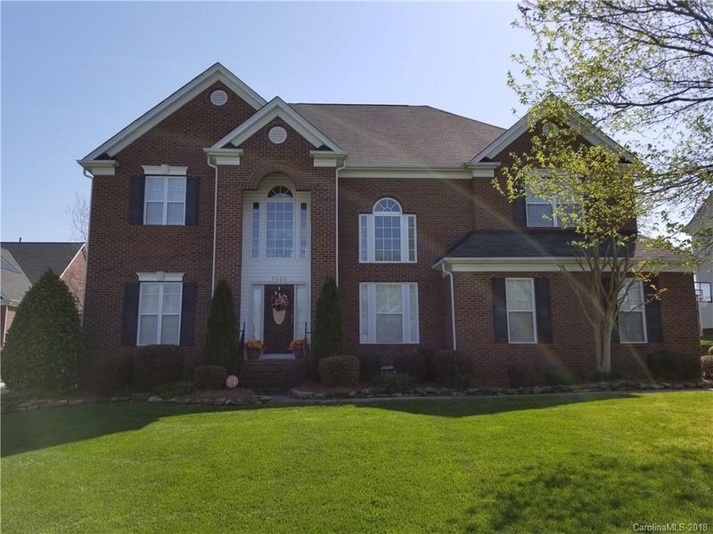 7620 Birchwalk Dr, Huntersville, NC 28078