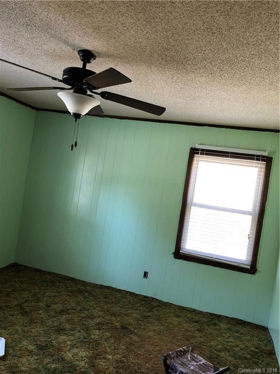 842 Community Ln, Lancaster, SC 29720