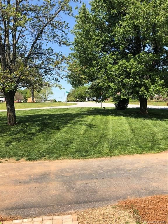 1621 Rayland Dr #50, Hickory, NC 28601