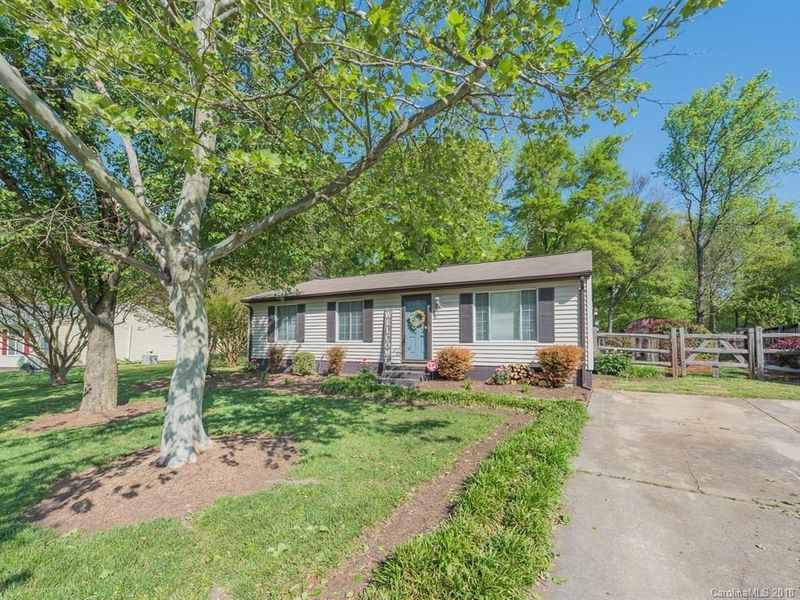 11621 Antebellum Dr, Charlotte, NC 28273