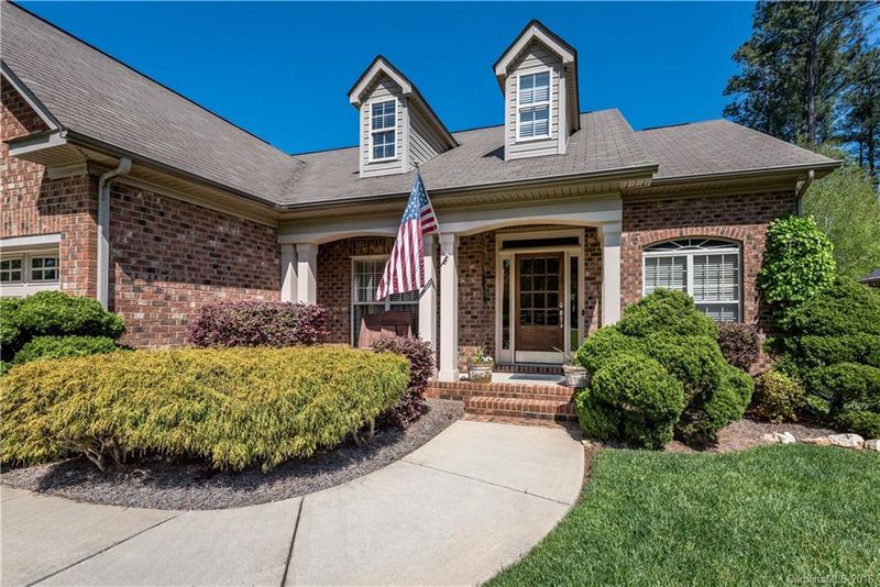 1014 Brookhollow Ct, Indian Trail, NC 28079