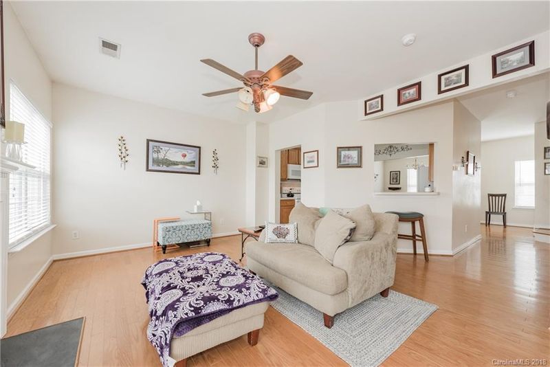 129 Rock Ridge Ln, Mount Holly, NC 28120