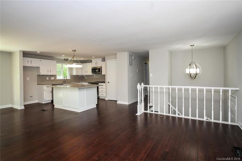 5724 Shadow Creek Rd, Charlotte, NC 28226