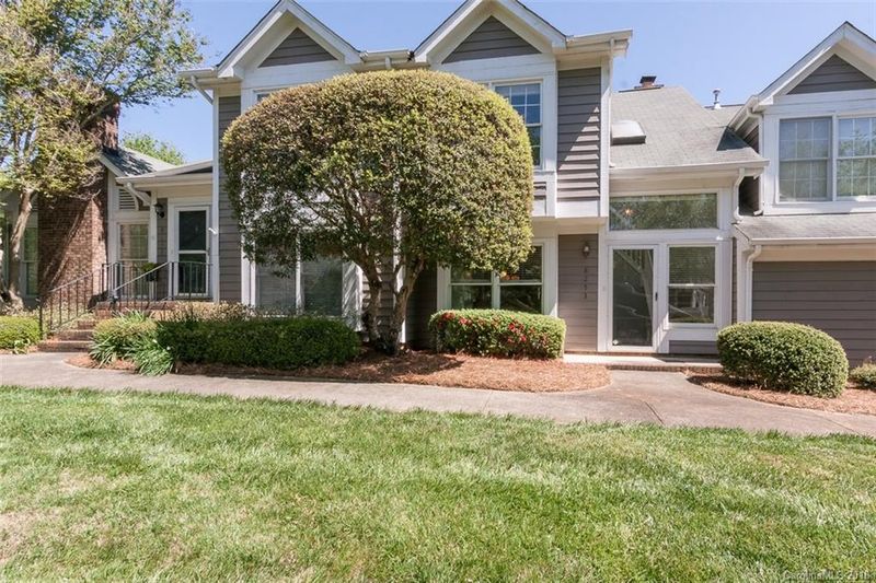 8253 Legare Ct, Charlotte, NC 28210