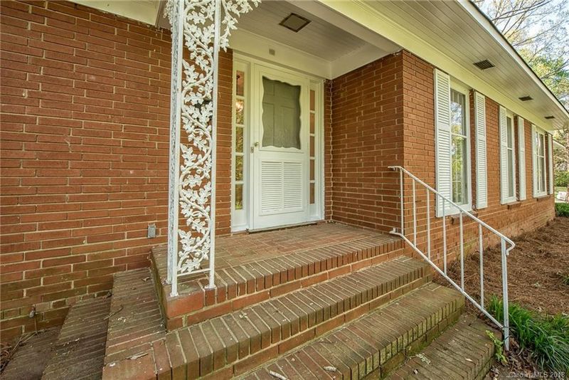 905 Leewood Dr, Monroe, NC 28112
