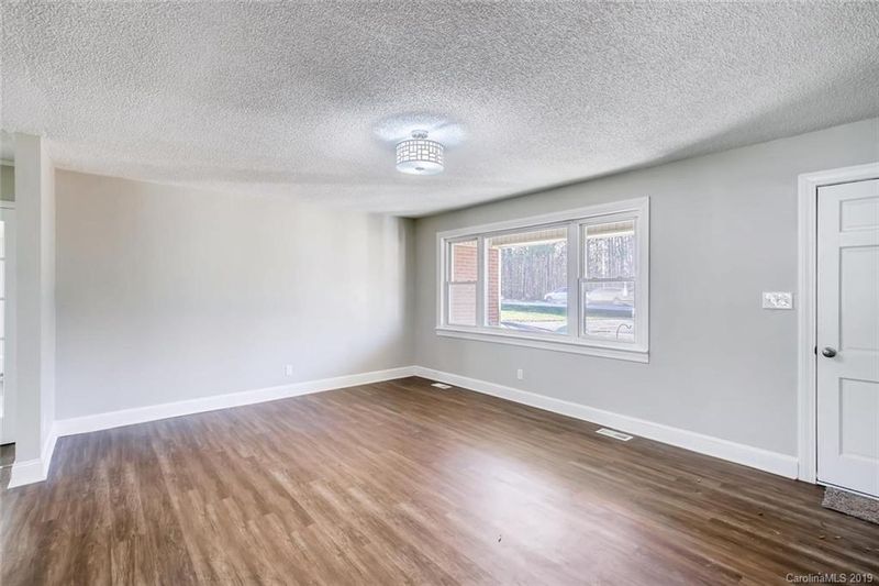 5925 Roberta Rd, Harrisburg, NC 28075
