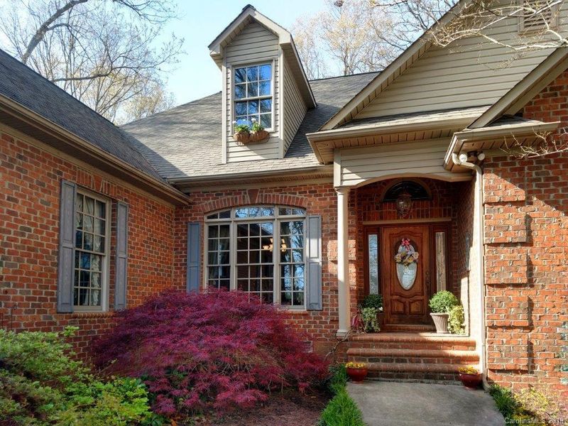 2120 Eva Ct, Lincolnton, NC 28092