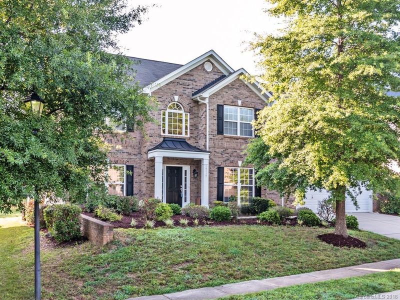 10117 Barrands Ln, Charlotte, NC 28278