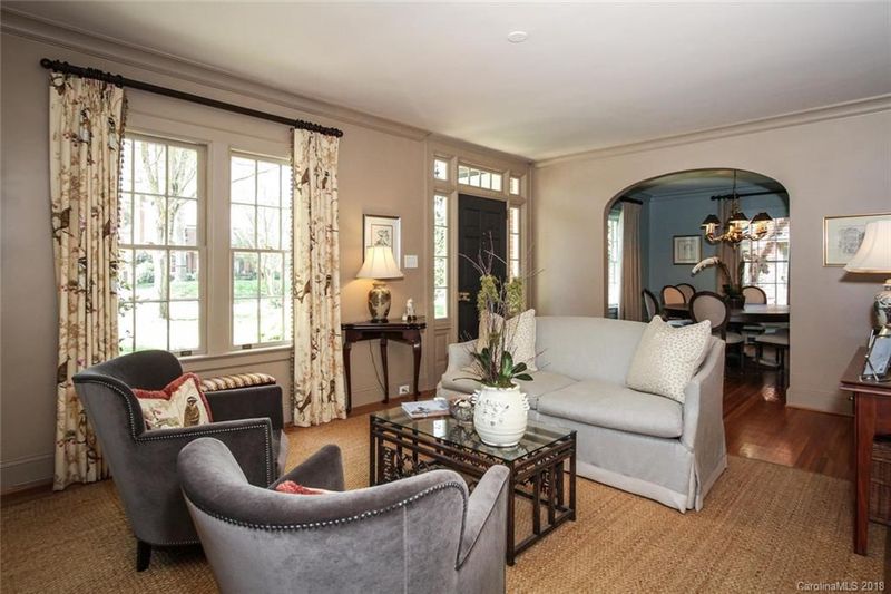 1505 Biltmore Dr, Charlotte, NC 28207