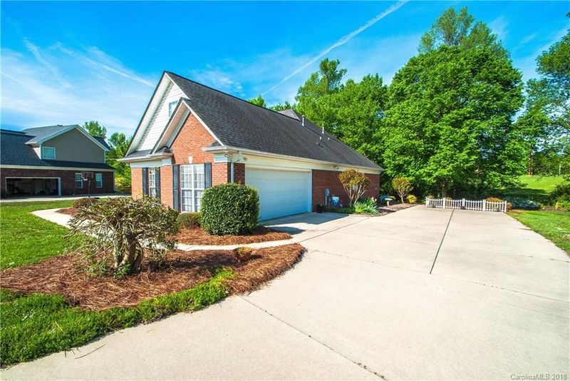3013 Monterrey Ln #8, Monroe, NC 28110
