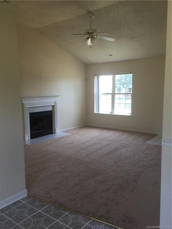 4201 Rosy Mound Ln, Charlotte, NC 28216
