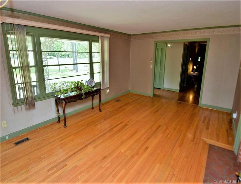 3805 Bellevue Ter, Gastonia, NC 28056