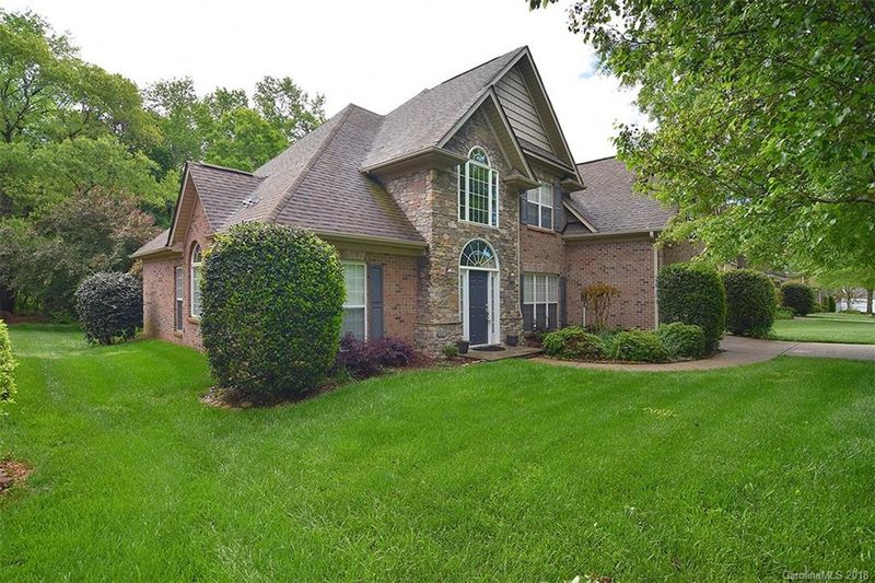 3000 Sandbox Cir, Indian Trail, NC 28079