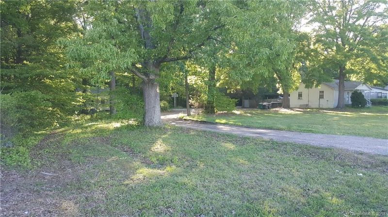 7422 Wallace Rd, Charlotte, NC 28212