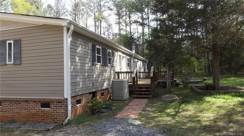 965 Meadow Bend Dr, York, SC 29745