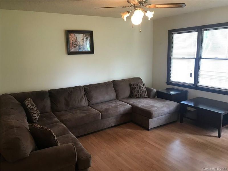 1102 Lakeview St, Kannapolis, NC 28083