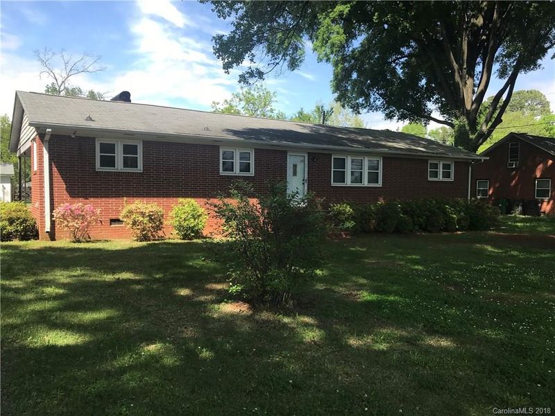 6812 Tuckaseegee Rd, Charlotte, NC 28214