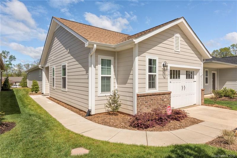 177 Flat Rock Dr, Denver, NC 28037