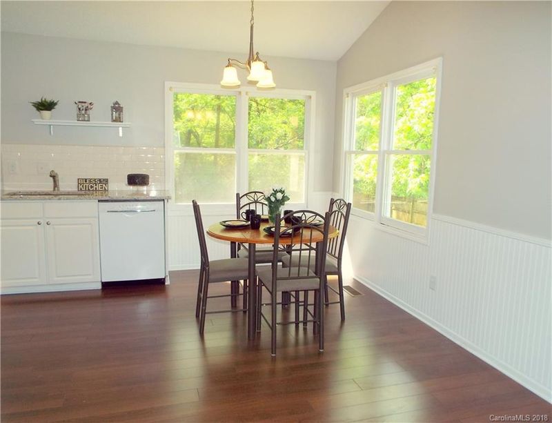 406 V8 St, Kannapolis, NC 28083