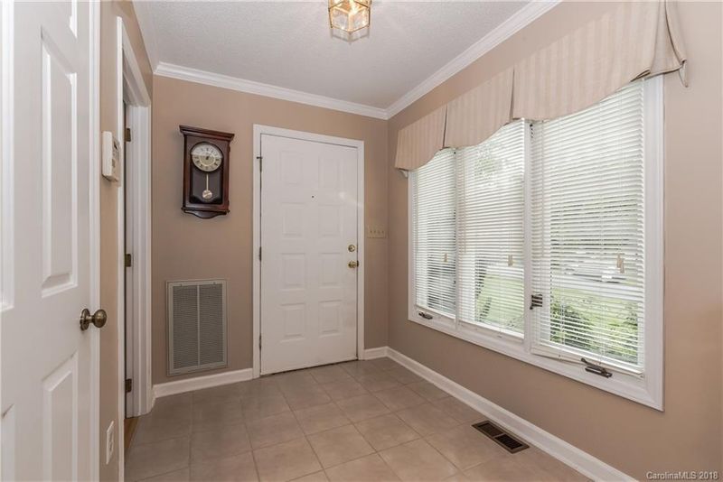16502 Grapperhall Dr #27, Huntersville, NC 28078