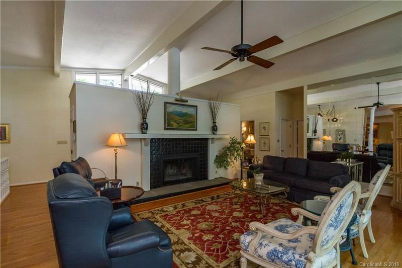 4160 Lake Shore Rd, Denver, NC 28037