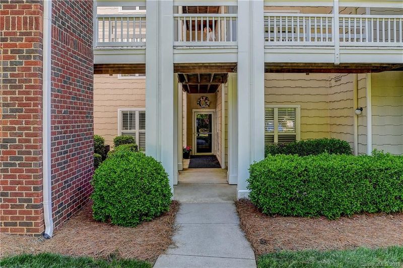930 Jetton St #28, Davidson, NC 28036