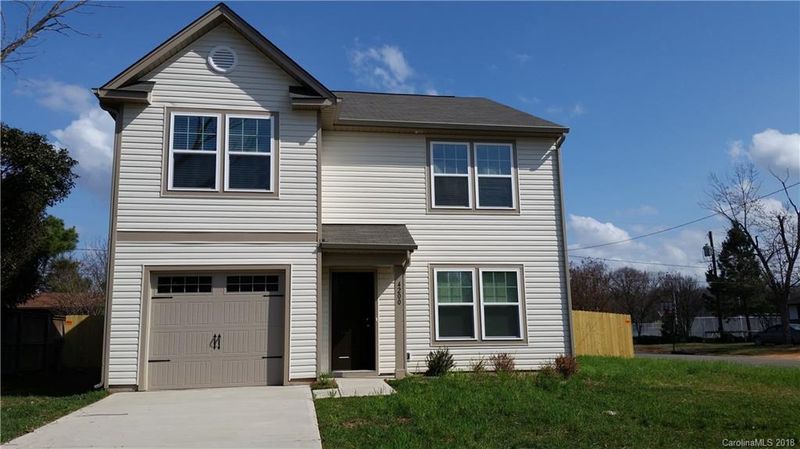 4200 Carrowmore Pl, Charlotte, NC 28208