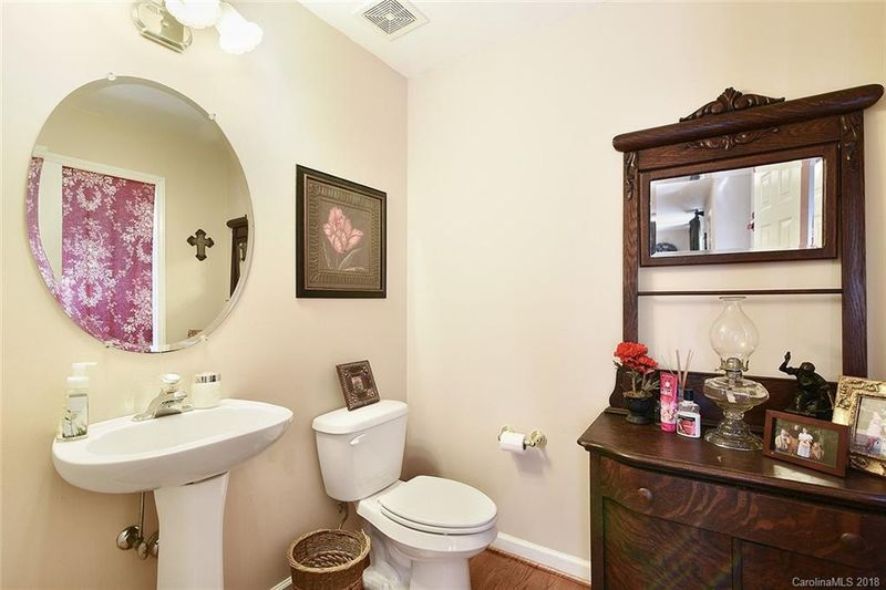 514 Butternut Ln, Matthews, NC 28104