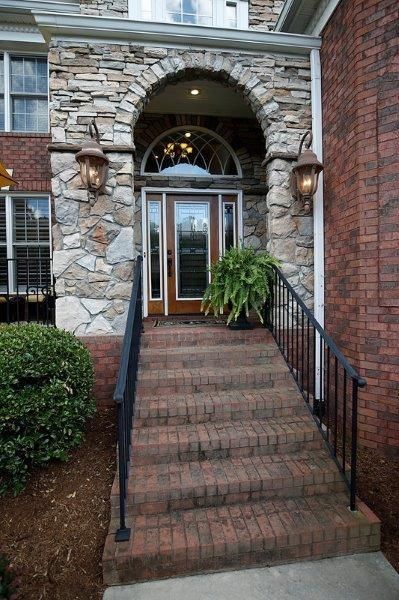 4108 2nd St NW, Hickory, NC 28601