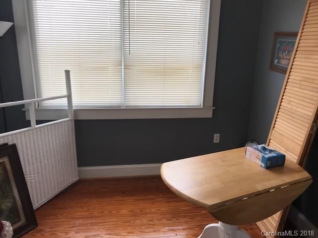 327 S Broad St, Mooresville, NC 28115