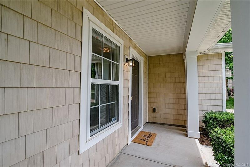 14046 Pinyon Pine Ln, Charlotte, NC 28215