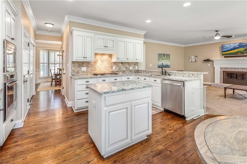 5129 Rotherfield Ct, Charlotte, NC 28277