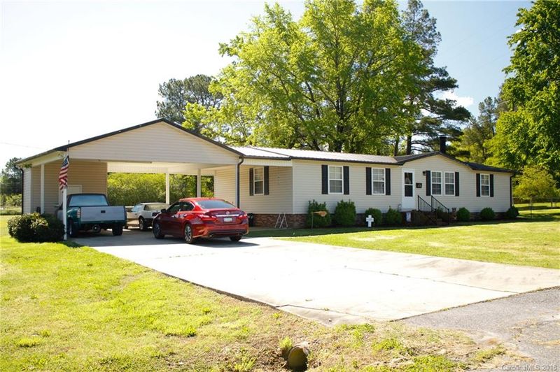 410 Sumter St, Clover, SC 29710