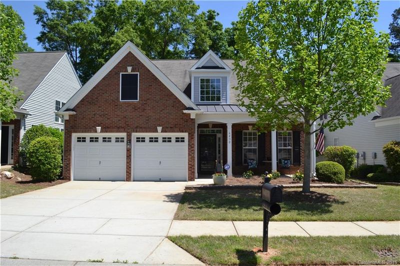 6430 Ridgeview Commons Dr, Charlotte, NC 28269