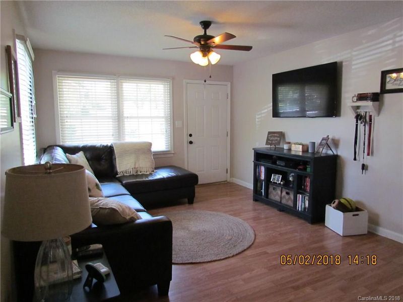 206 Winona Ave, Kannapolis, NC 28081