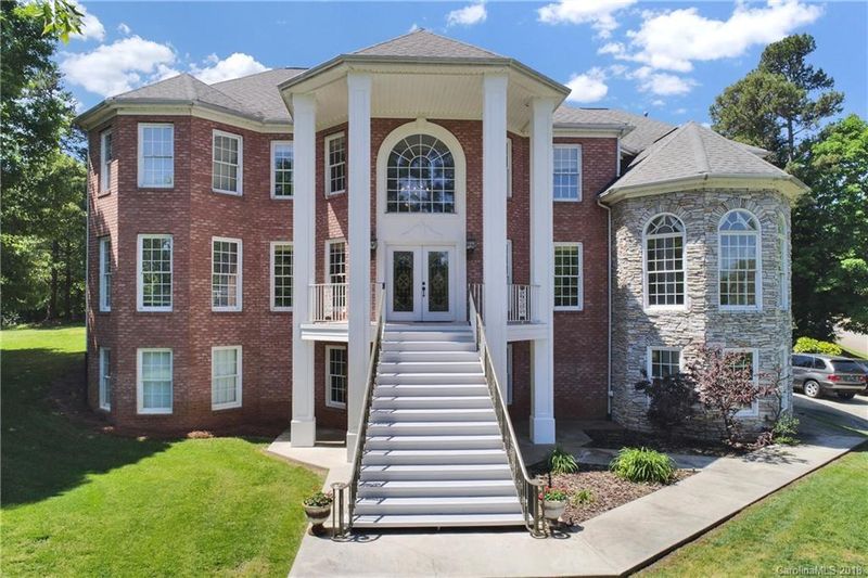 7127 Anchorage Ln, Tega Cay, SC 29708