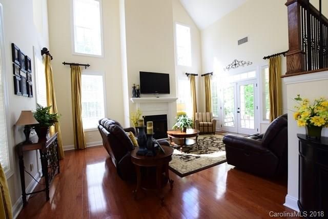 1691 Sharon Ln, Lancaster, SC 29720