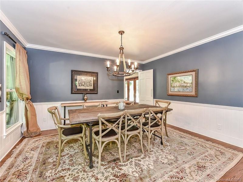 7425 Valleybrook Rd, Charlotte, NC 28270