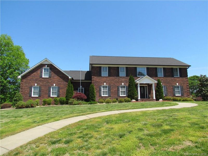 5045 Fairbluff Rd, Concord, NC 28025