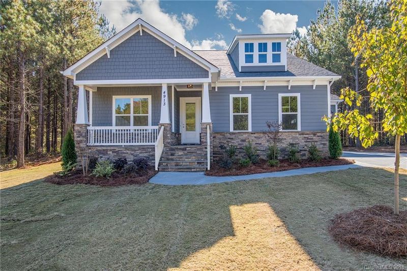 4913 Killian Crossing Dr, Denver, NC 28037