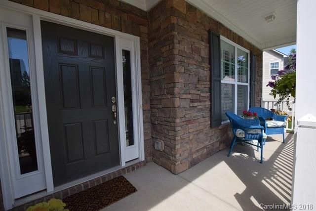 427 Leaf Arbor Ct, Clover, SC 29710