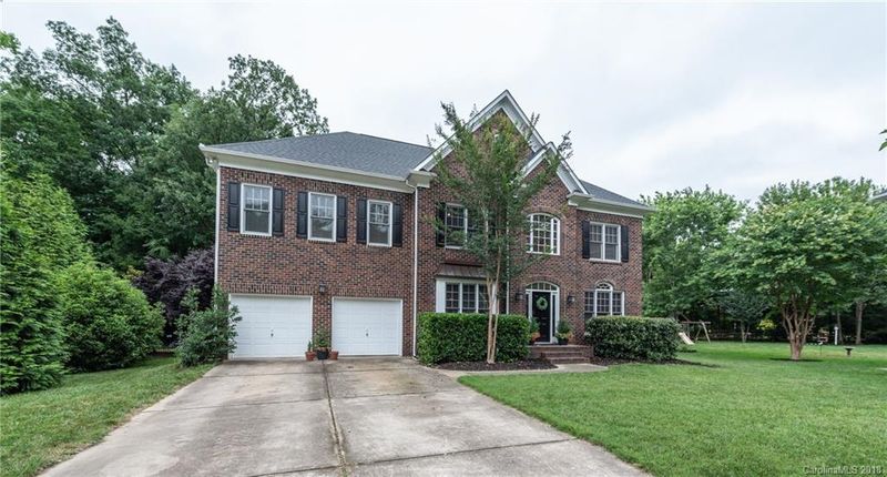 8520 Chilcomb Ct, Waxhaw, NC 28173