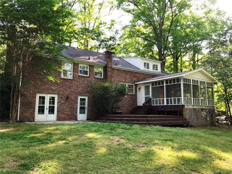 914 Forest Dr, Lancaster, SC 29720