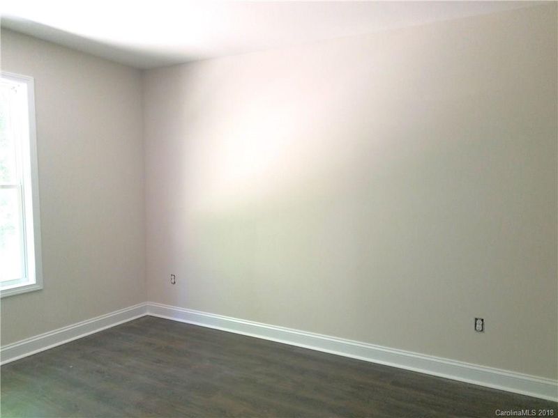 978 Colonial Rd, Clover, SC 29710