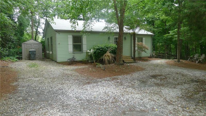 3141 Harris Houston Rd, Charlotte, NC 28262