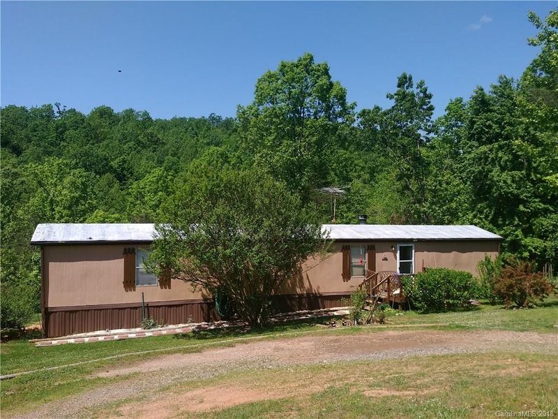 1397 Brannock Smith Dr, Hickory, NC 28602